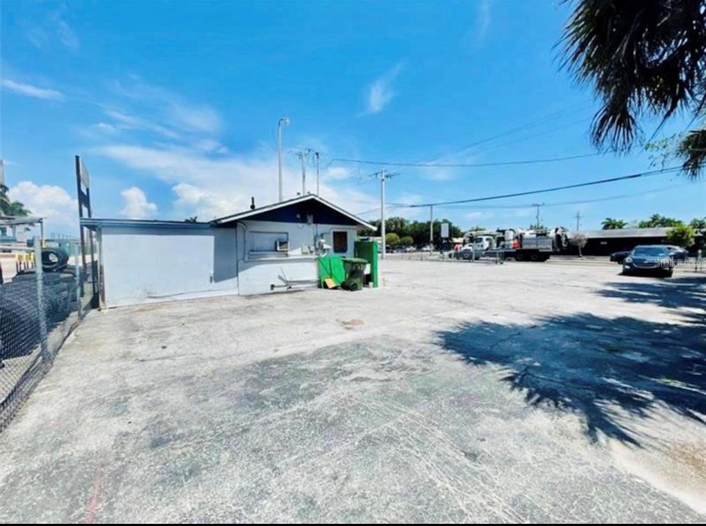 1614 9TH STREET W, BRADENTON, FL 34205 — photo 3