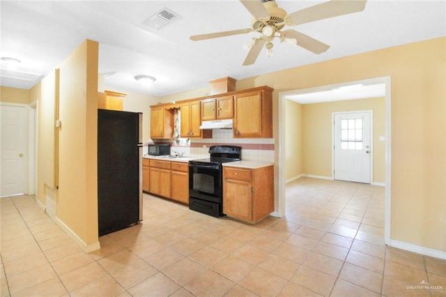 1113 S Vermont Avenue, Mercedes, TX 78503