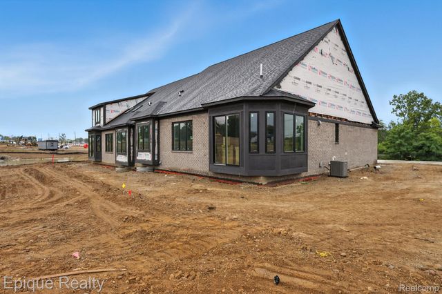 3322 Cornerstone Drive, Orion Charter Township, MI 48360