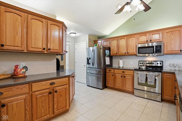 2148 Heather Glen Way, Franklin, IN 46131