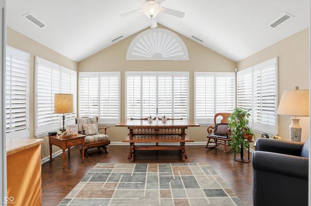 2148 Heather Glen Way, Franklin, IN 46131