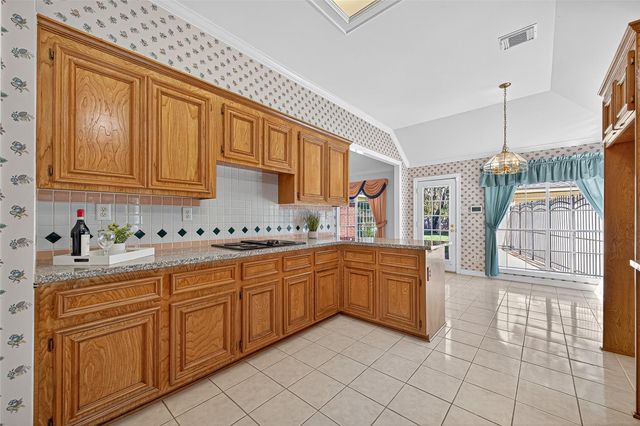 5323 Avondale Drive, Sugar Land, TX 77479