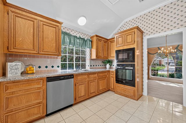 5323 Avondale Drive, Sugar Land, TX 77479