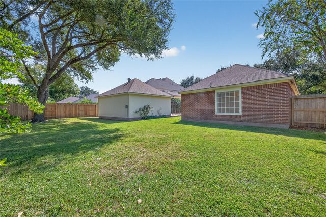 5323 Avondale Drive, Sugar Land, TX 77479