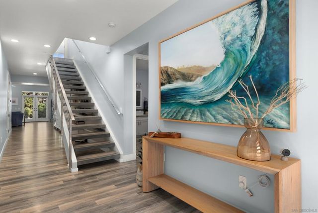 2743 Mesa Dr, Oceanside, CA 92054