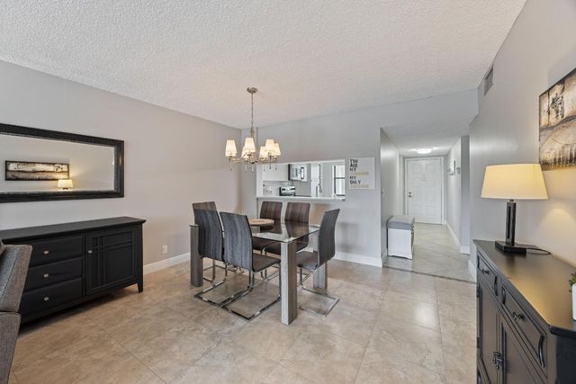 7649 Tahiti Lane 103, Lake Worth, FL 33467