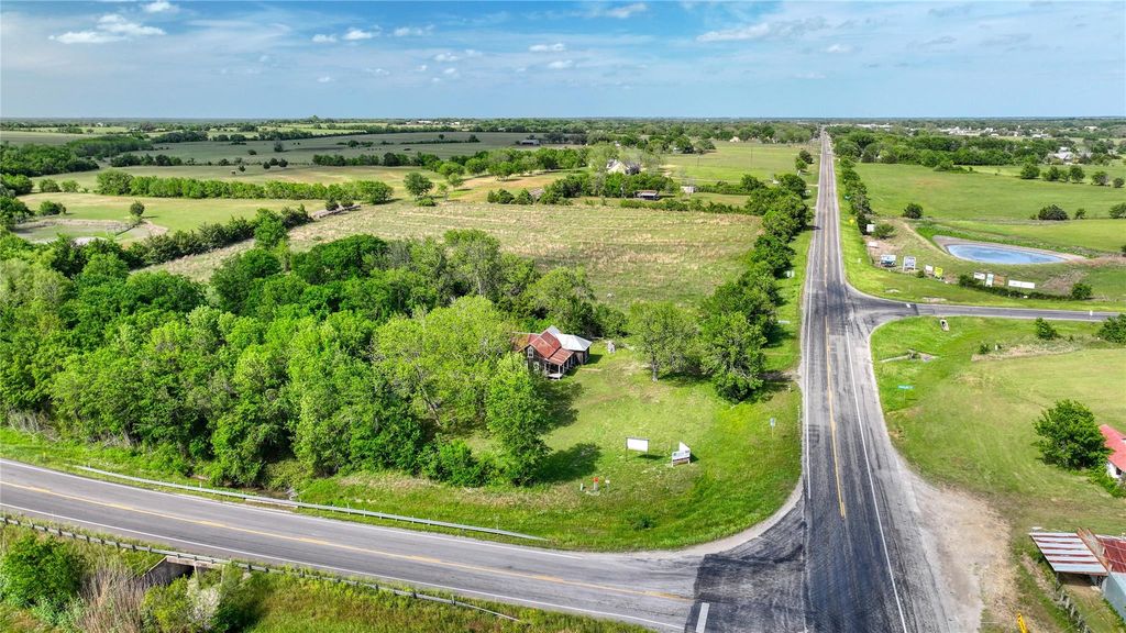 5104 S Hwy 237, Round Top, TX 78954