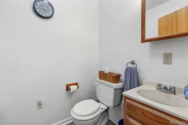 5265 Smiths Creek Road, Kimball Township, MI 48074