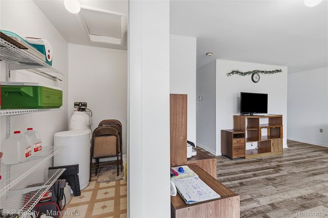 5265 Smiths Creek Road, Kimball Township, MI 48074