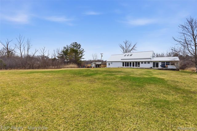 5265 Smiths Creek Road, Kimball Township, MI 48074