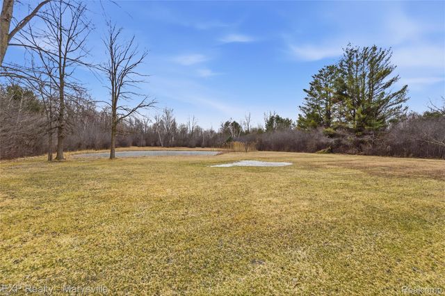 5265 Smiths Creek Road, Kimball Township, MI 48074