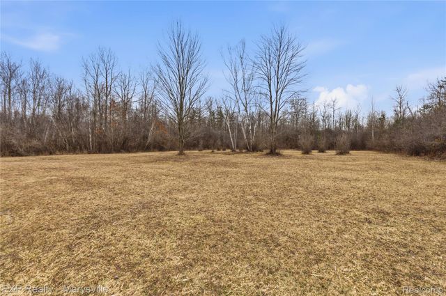 5265 Smiths Creek Road, Kimball Township, MI 48074
