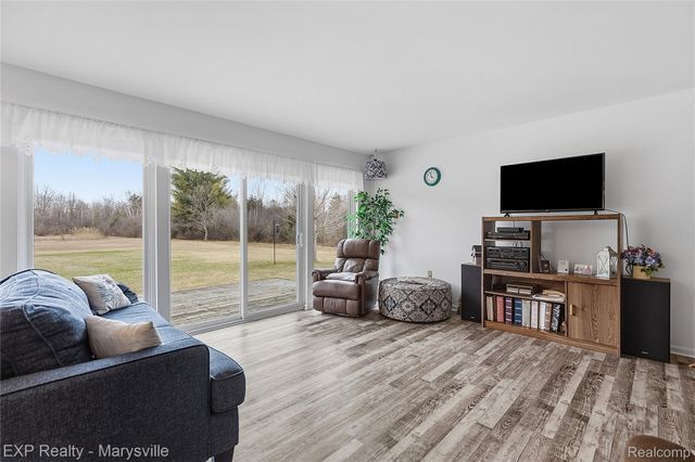 5265 Smiths Creek Road, Kimball Township, MI 48074