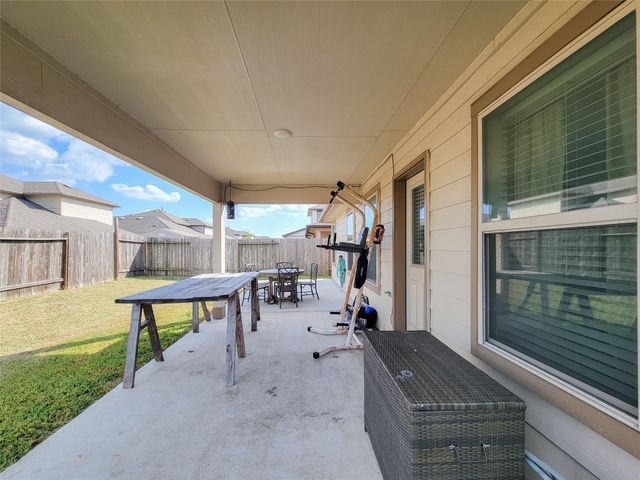 8003 Ecru Lane, Rosharon, TX 77583