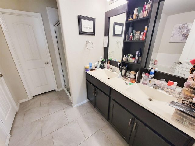 8003 Ecru Lane, Rosharon, TX 77583