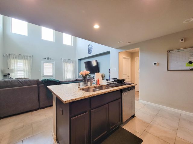 8003 Ecru Lane, Rosharon, TX 77583