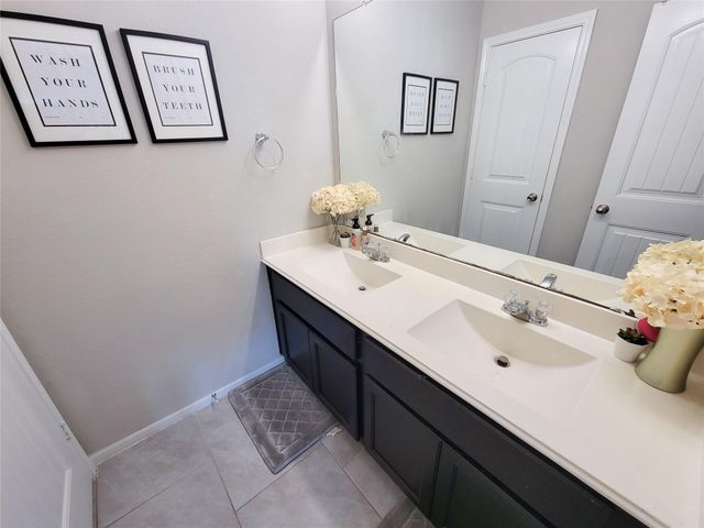 8003 Ecru Lane, Rosharon, TX 77583