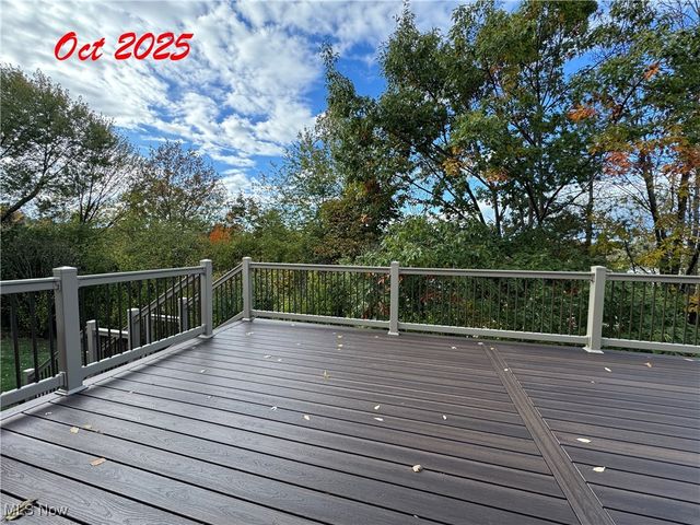 30185 Overlook Drive, Wickliffe, OH 44092