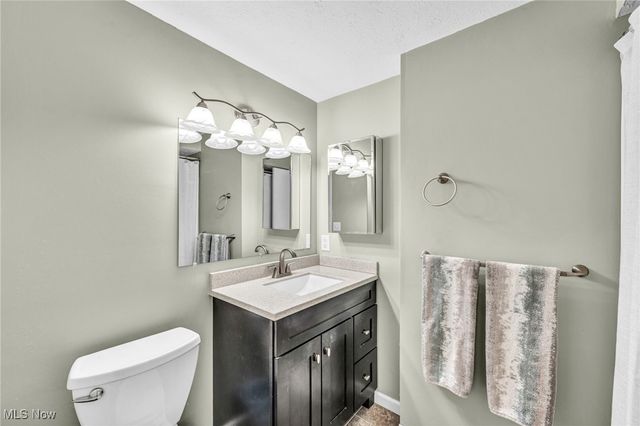 30185 Overlook Drive, Wickliffe, OH 44092