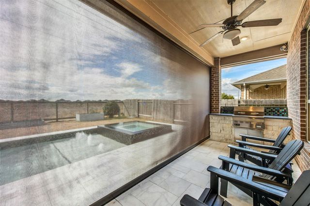 1652 Longwood Glen Lane, Friendswood, TX 77546