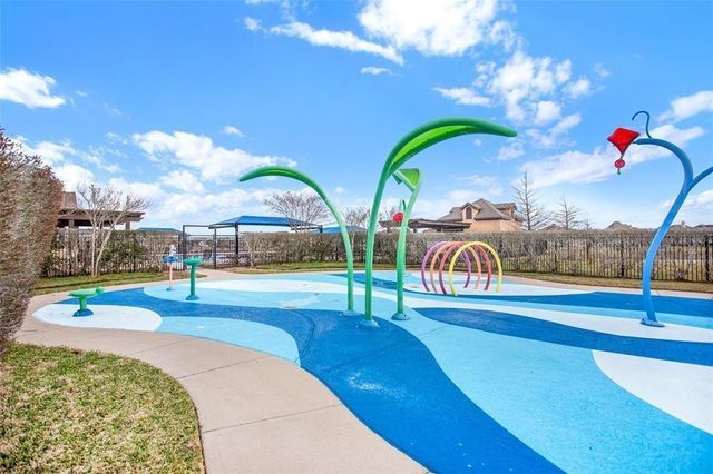 1652 Longwood Glen Lane, Friendswood, TX 77546