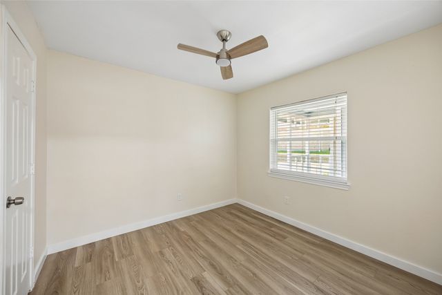2035 Sancerre Lane, Carrollton, TX 75007