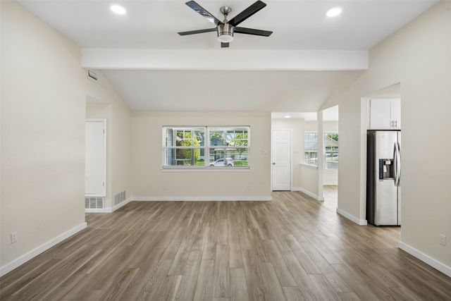 2035 Sancerre Lane, Carrollton, TX 75007