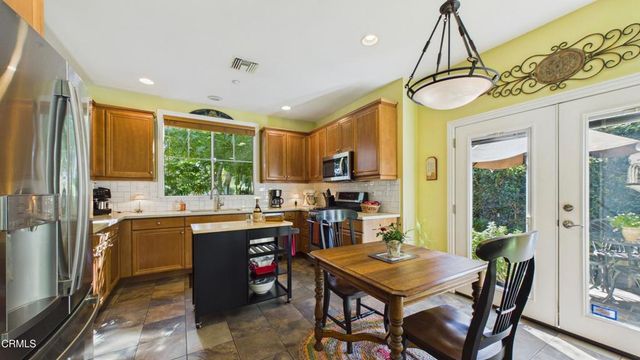 1807 S Mayflower Avenue, Monrovia, CA 91016