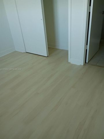 15051 Royal Oaks Ln 2003, North Miami, FL 33181