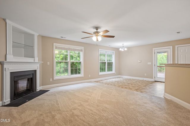 517 Texanna Way, Holly Springs, NC 27540