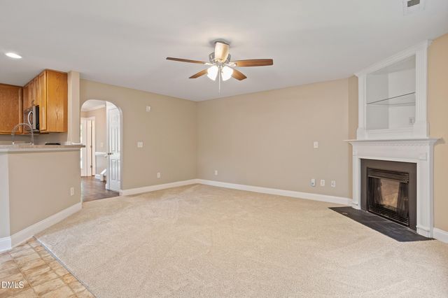 517 Texanna Way, Holly Springs, NC 27540
