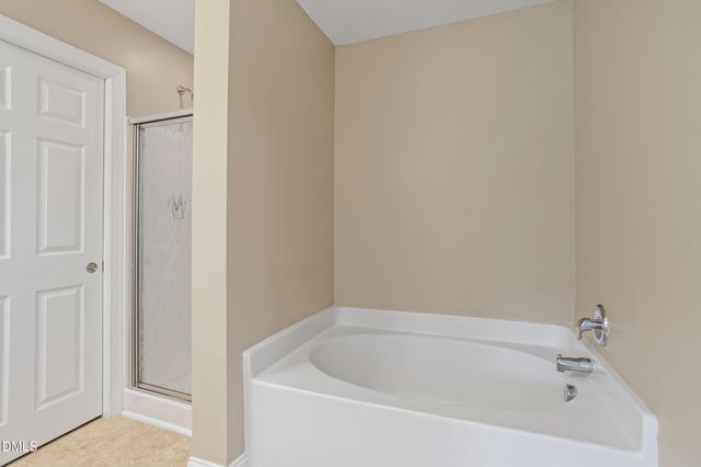 517 Texanna Way, Holly Springs, NC 27540