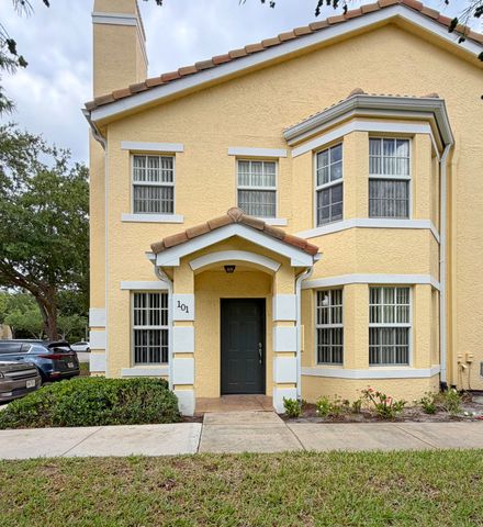 152 SW Peacock Blvd Apt 27-101, Port St Lucie, FL 34986