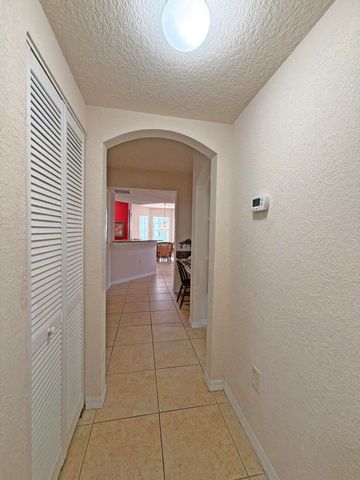 152 SW Peacock Blvd Apt 27-101, Port St Lucie, FL 34986
