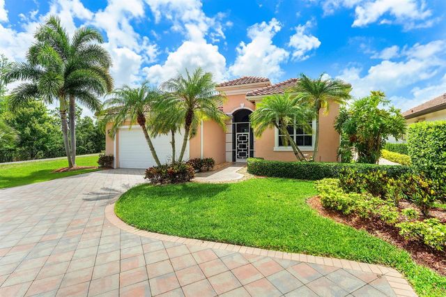 8192 Spyglass Drive, West Palm Beach, FL 33412