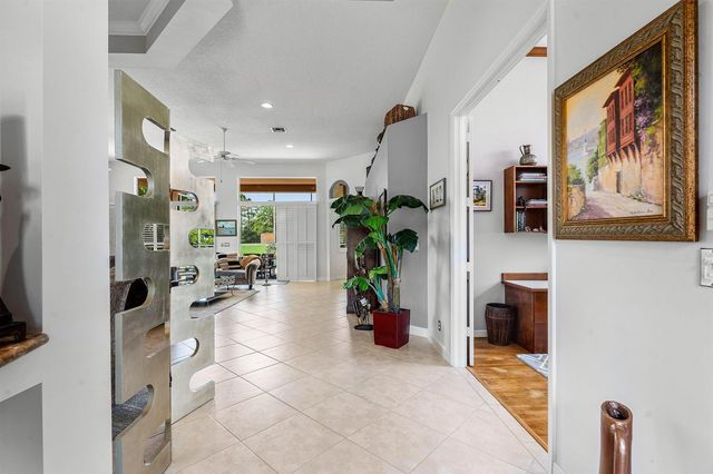 8192 Spyglass Drive, West Palm Beach, FL 33412