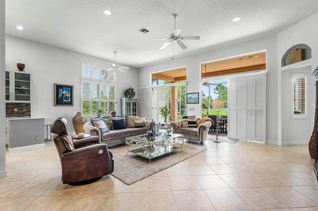 8192 Spyglass Drive, West Palm Beach, FL 33412