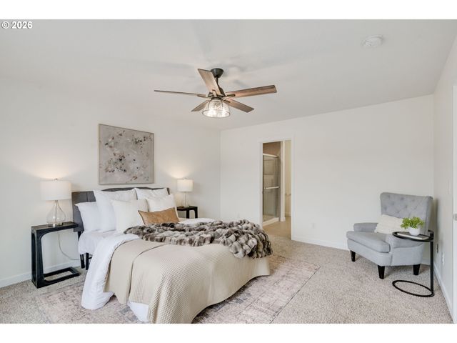 1043 N FAIRHOPE Pl, Ridgefield, WA 98642