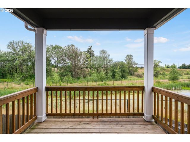 1043 N FAIRHOPE Pl, Ridgefield, WA 98642