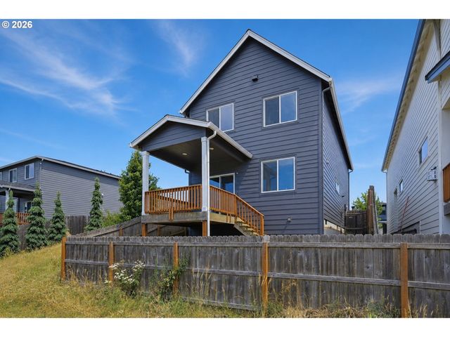 1043 N FAIRHOPE Pl, Ridgefield, WA 98642