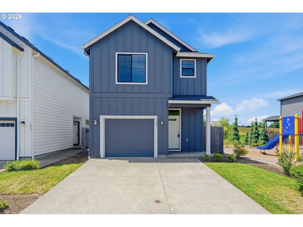 1043 N FAIRHOPE Pl, Ridgefield, WA 98642