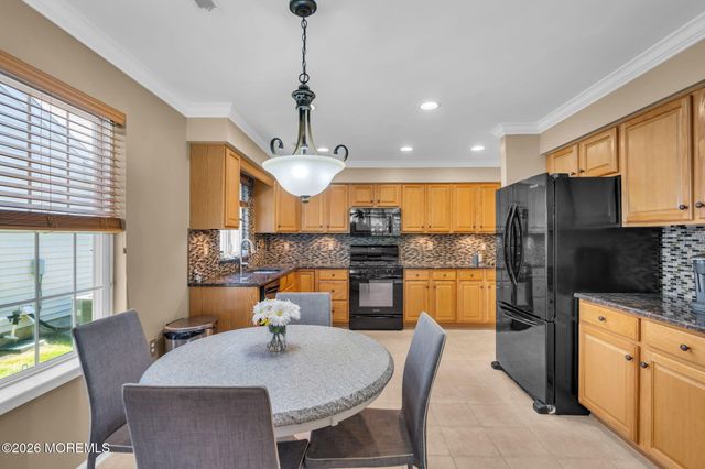 55 Cypress Point Lane, Jackson, NJ 08527
