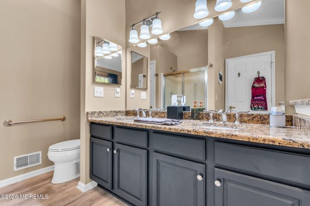 55 Cypress Point Lane, Jackson, NJ 08527
