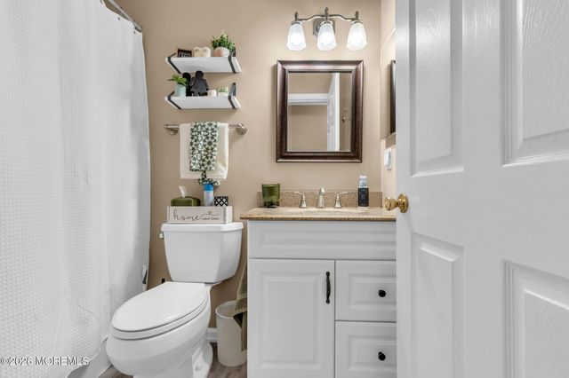 55 Cypress Point Lane, Jackson, NJ 08527