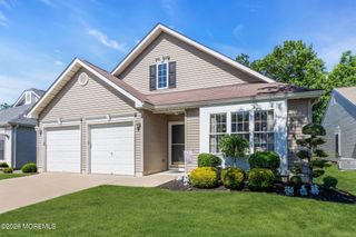 55 Cypress Point Lane, Jackson, NJ 08527