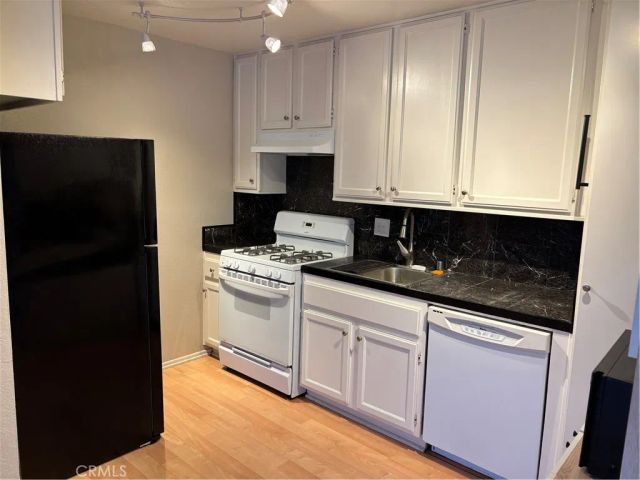 16971 Hoskins, Huntington Beach, CA 92649