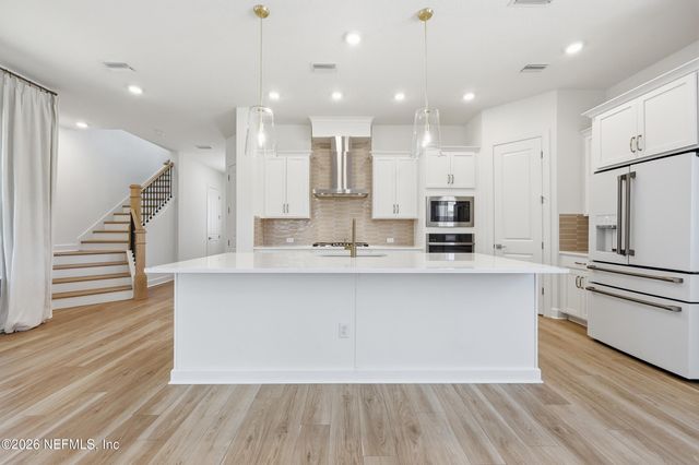 88 SUTTON Drive, Ponte Vedra, FL 32081