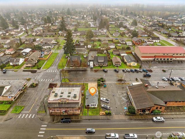 121 Van Scoyoc Avenue SW, Orting, WA 98360