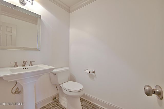 233 Baltusrol Rd, Knoxville, TN 37934