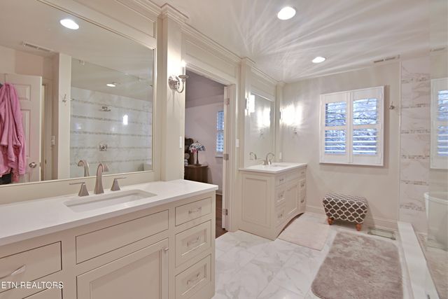 233 Baltusrol Rd, Knoxville, TN 37934